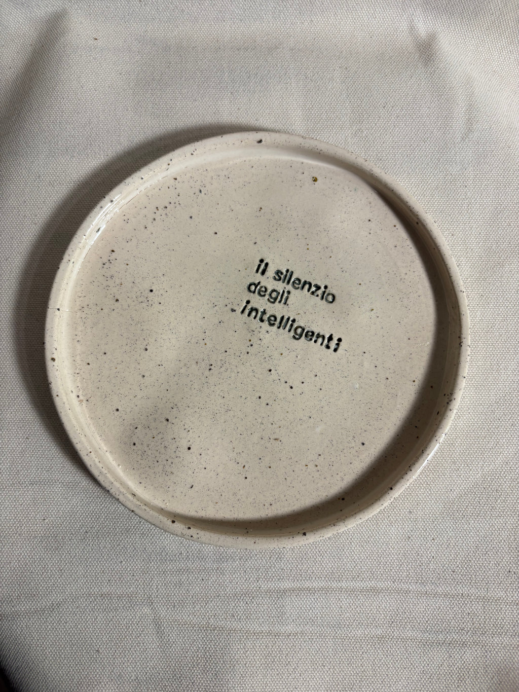Piattino "Il Silenzio Degli Intelligenti"