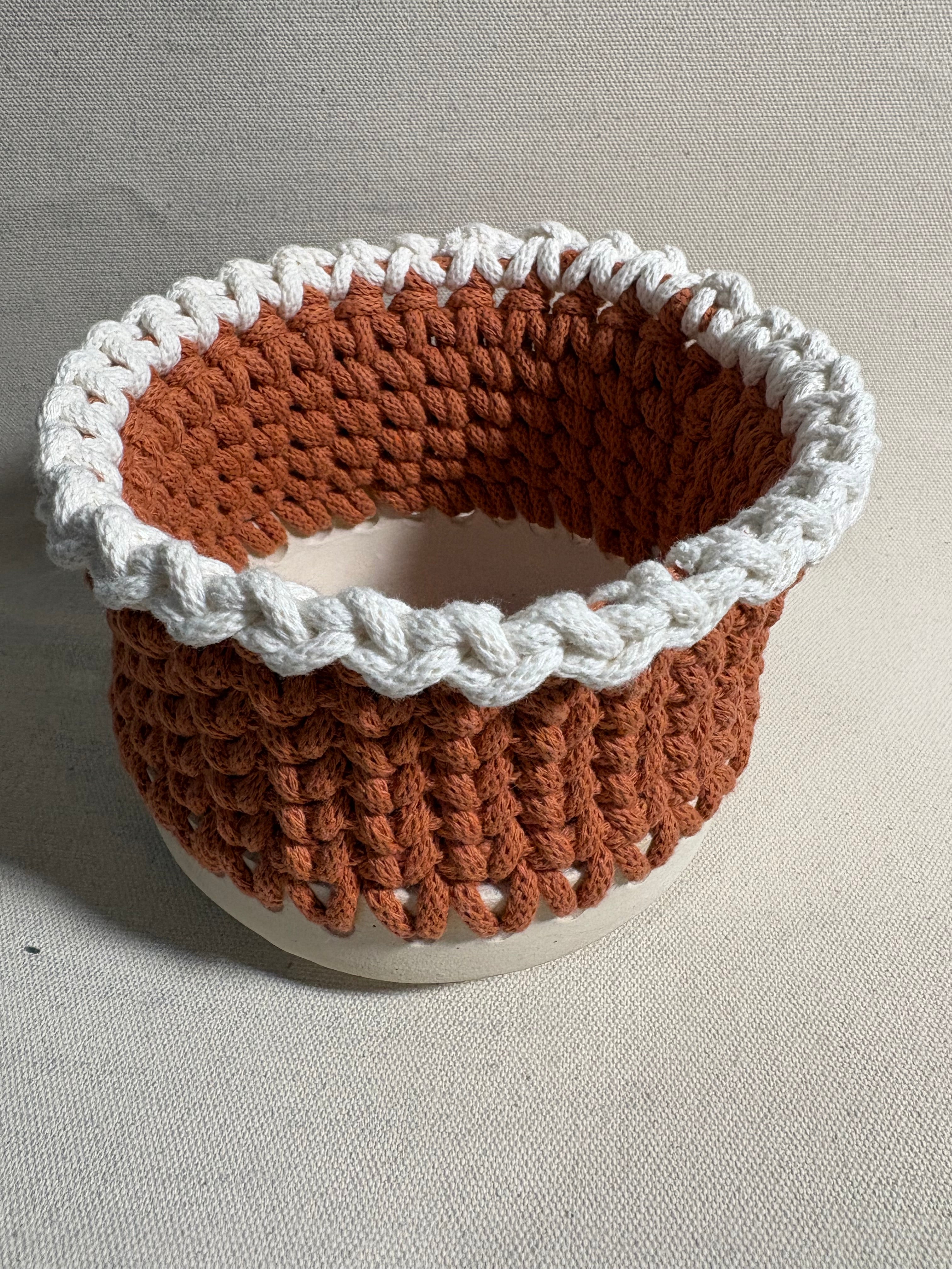 Cestino uncinetto arancione