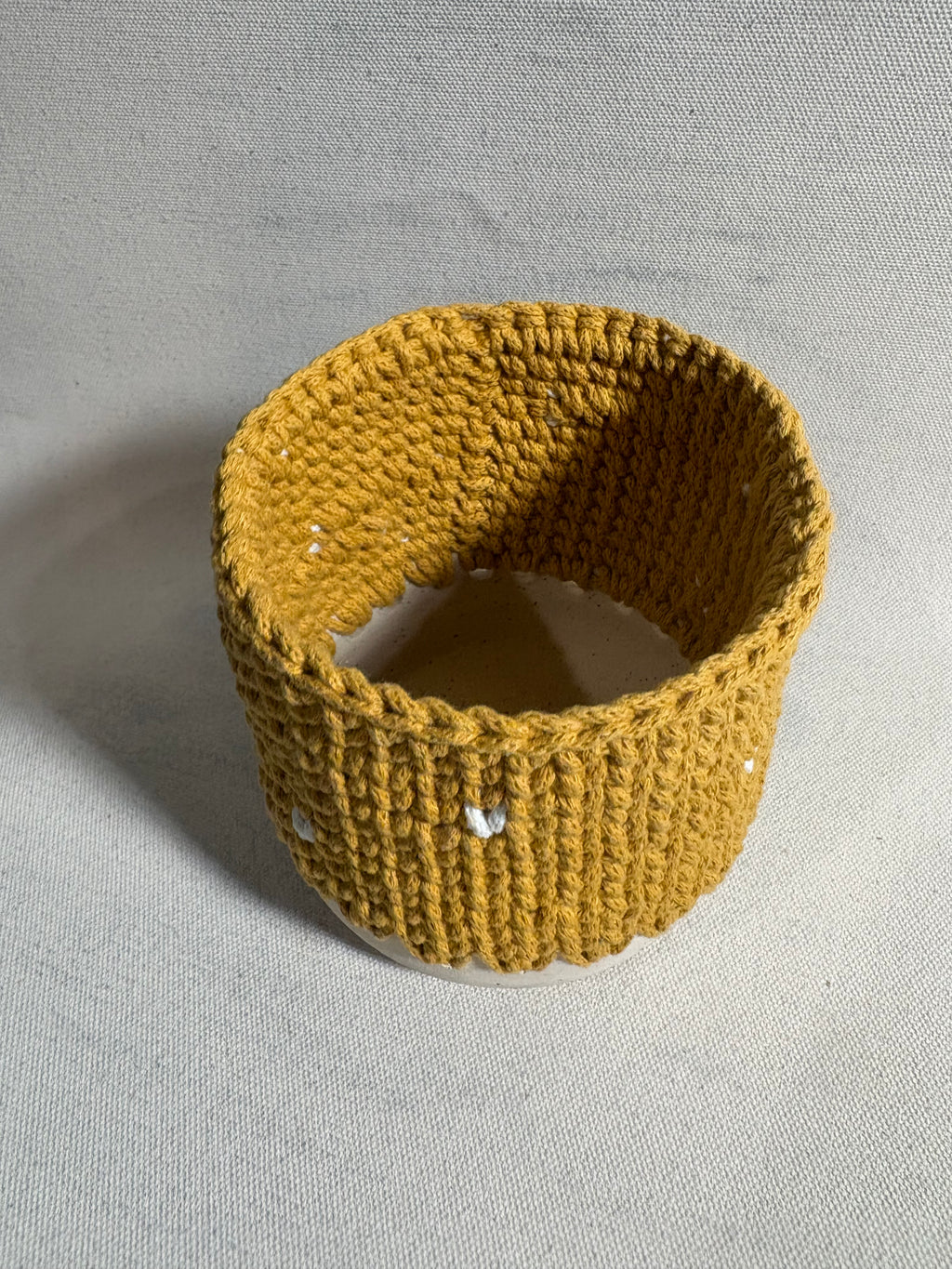 Cestino uncinetto giallo