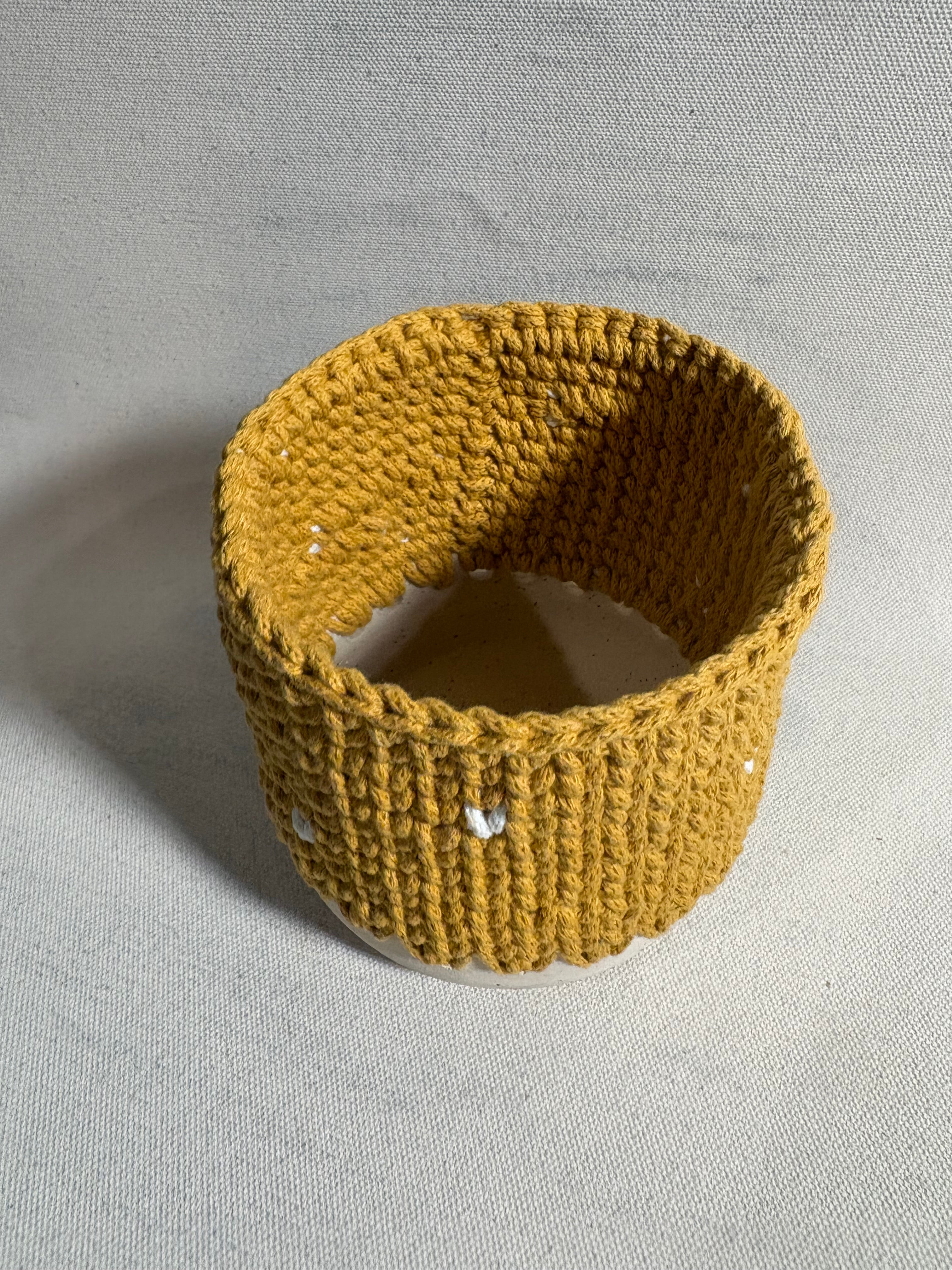 Cestino uncinetto giallo